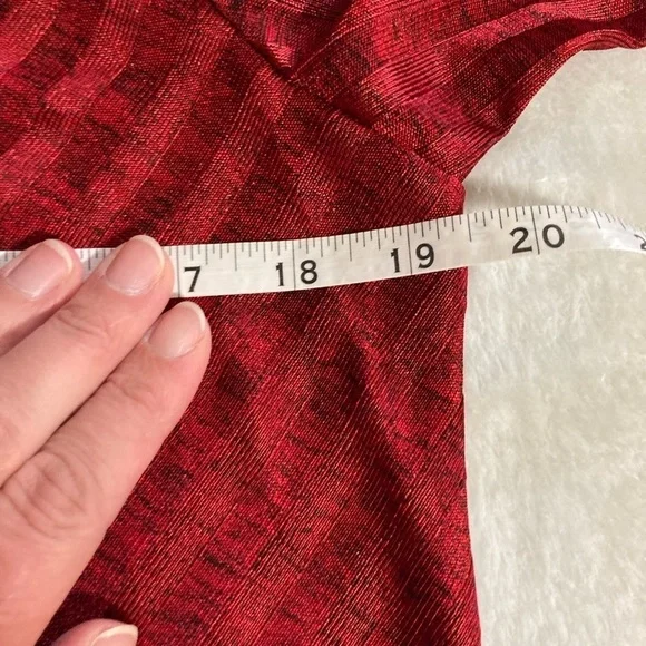 Apt. 9 red long sleeved women’s tunic blouse size medium - Picture 7 of 9